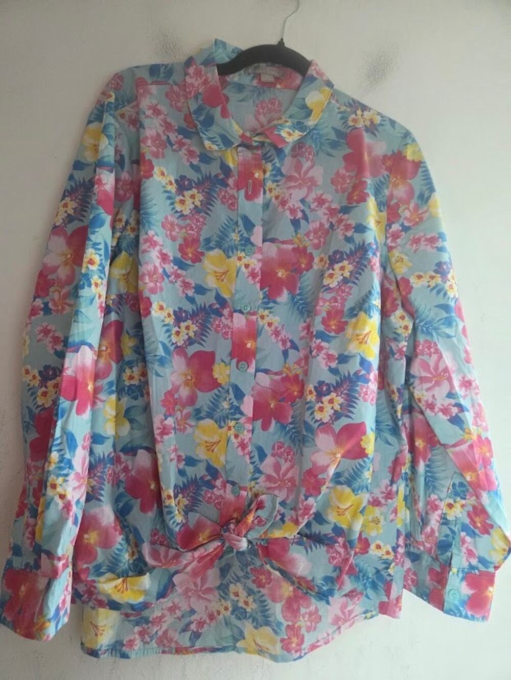 Women Within Blue Multicolor Floral Tie Waist Cotton Button Up Blouse size 18/20